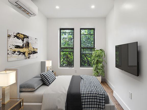 2nd image of 1112 Fulton St #2NA