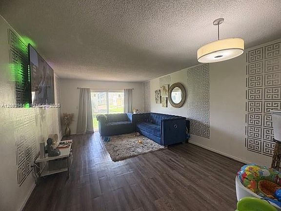 3rd image of 505 NW 177th St APT 128