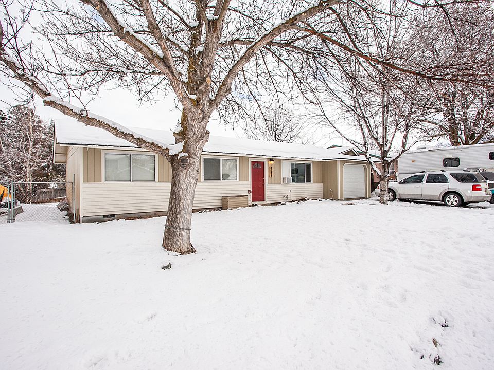 1st image of 3033 Monterey Dr