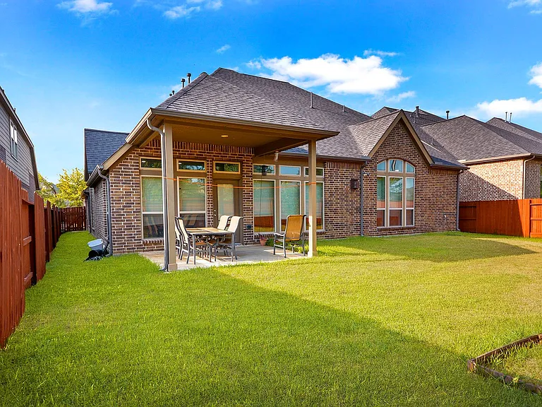 27815 Colonial Point Dr — Photo 40