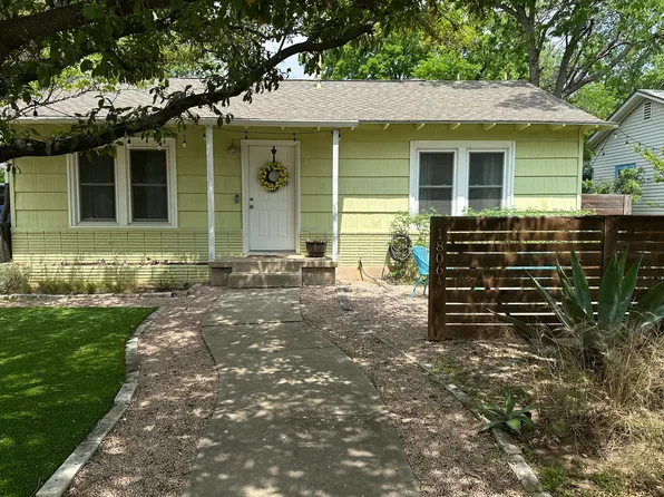 1806 Justin Ln #A, Austin, TX 78757