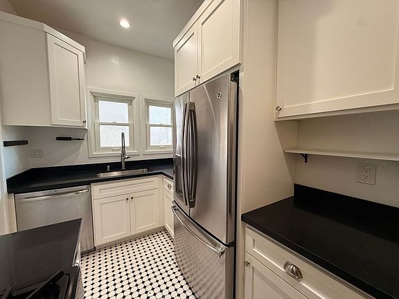 3rd image of 235 Hawthorn St #0