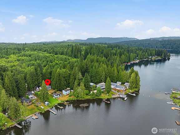2nd image of 829 SW Lake Roesiger Road