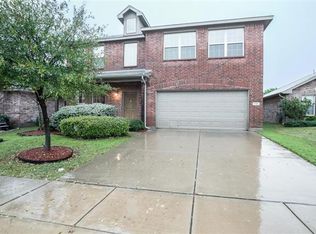 540 Lead Creek Dr, Fort Worth, TX 76131