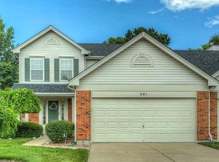 641 Hawk Run Dr, O'Fallon, MO 63368
