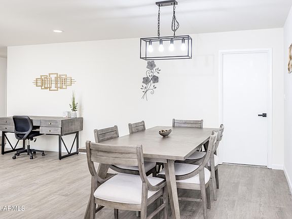 5th image of 3303 S HAZELTON Lane