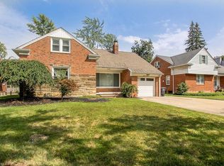 2609 Edgewood Rd, Beachwood, OH 44122