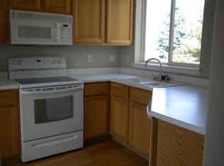 9744 Saybrook St, Highlands Ranch, CO 80126