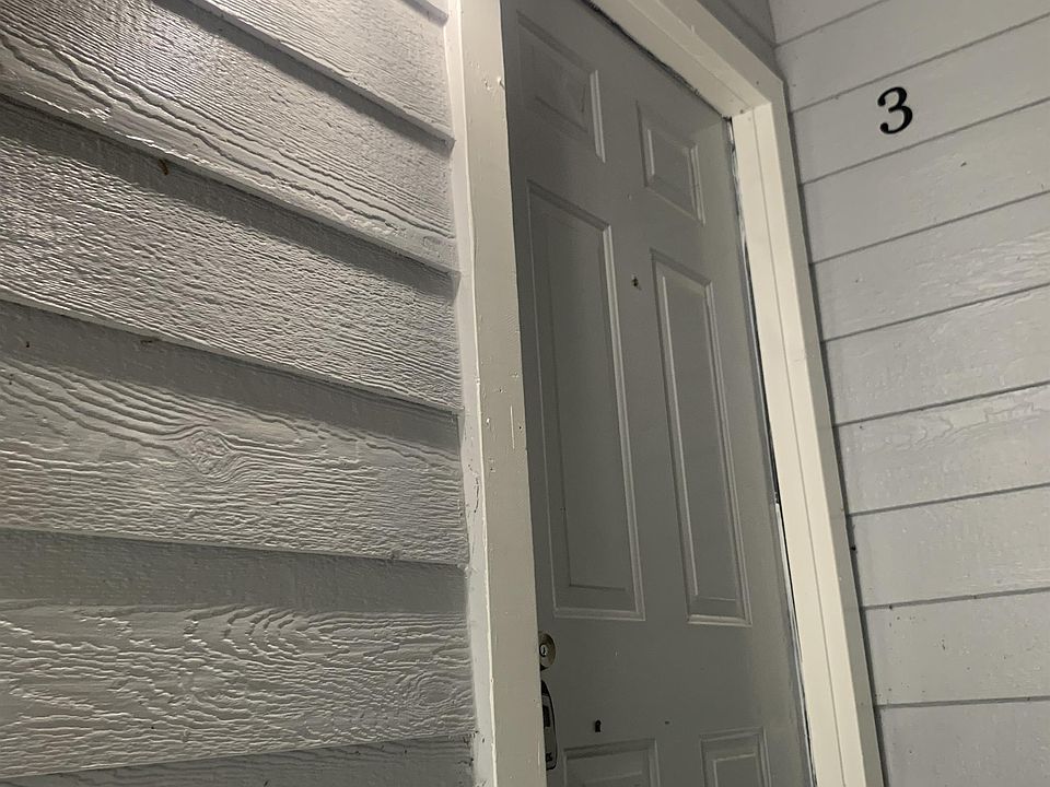 1st image of 117 Forest Ave Unit 103