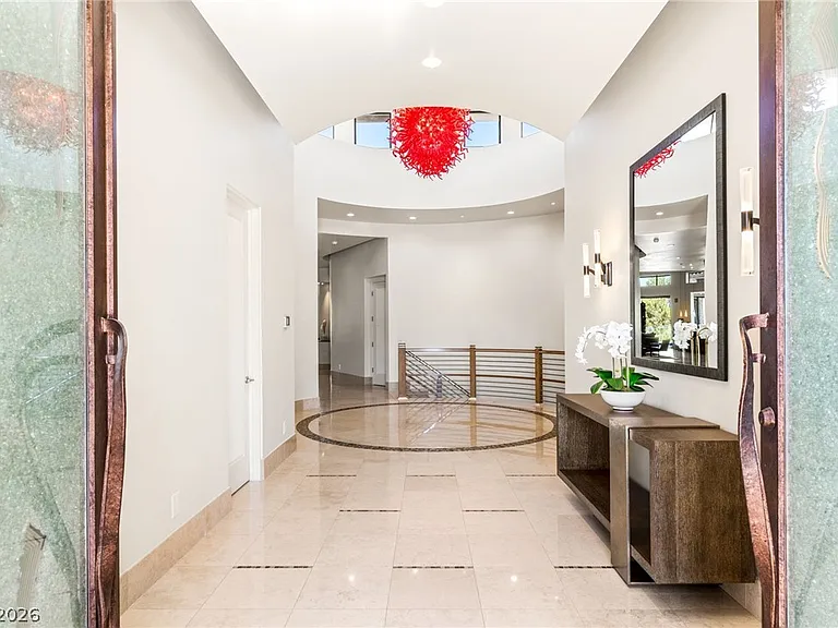 2 Castle Oaks Ct — Photo 5