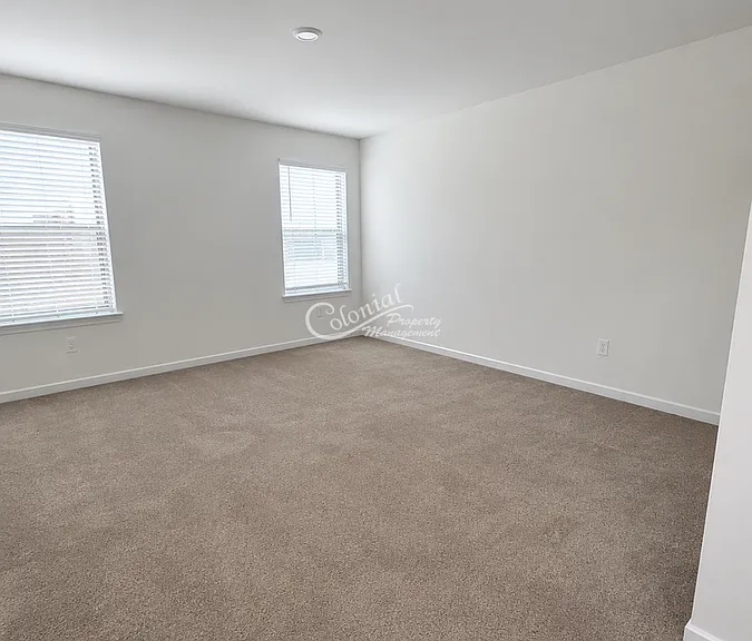 513 Locksley Cv — Photo 6