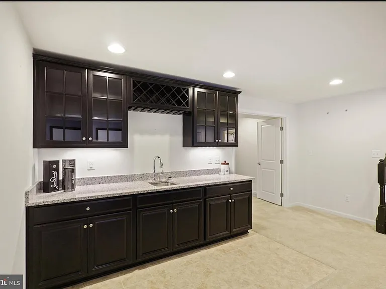 12483 Southington Dr — Photo 4