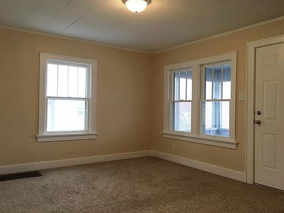 3rd image of 2525 Angelique St