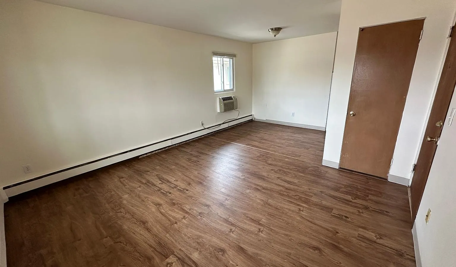1 bed, $1,095 — Photo 1