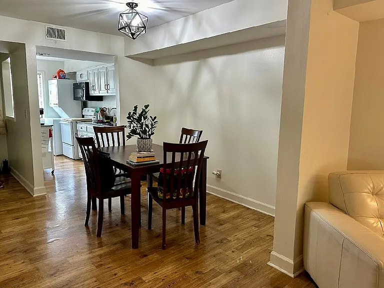 210 Appleby Dr #207 — Photo 4