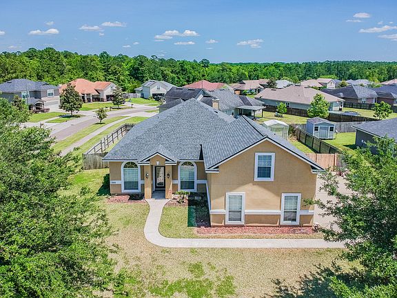 2nd image of 2931 Vianey Pl