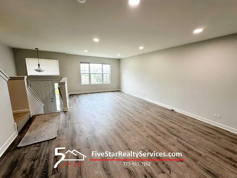 1665 Ruby Dr — Photo 3