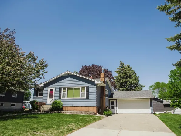 19 N Court St, Morris, MN 56267