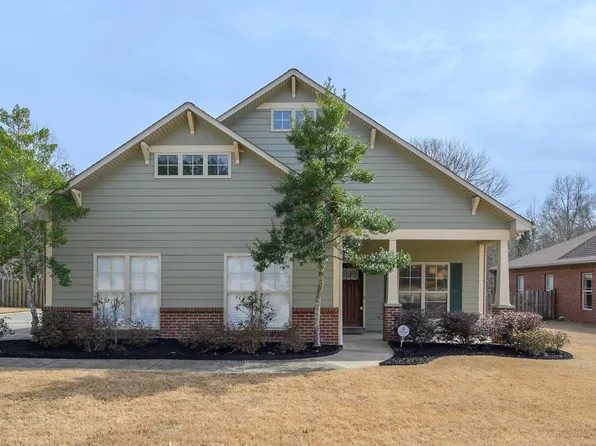 229 Piney Woods Ln, Helena, AL 35080