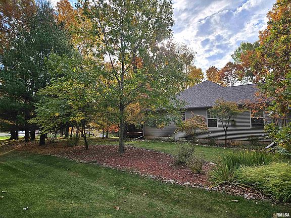 5th image of 228 Briarwood Pl