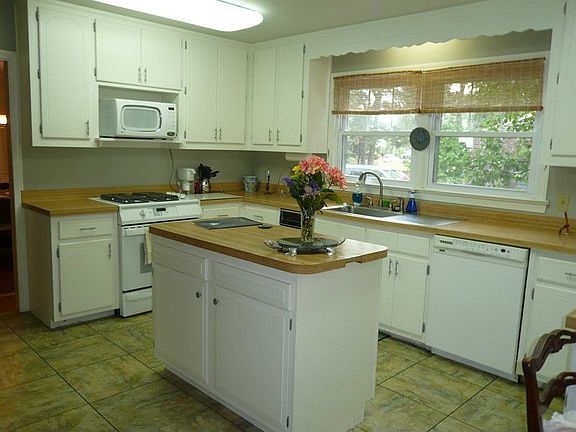 4th image of 4609 Templar Dr