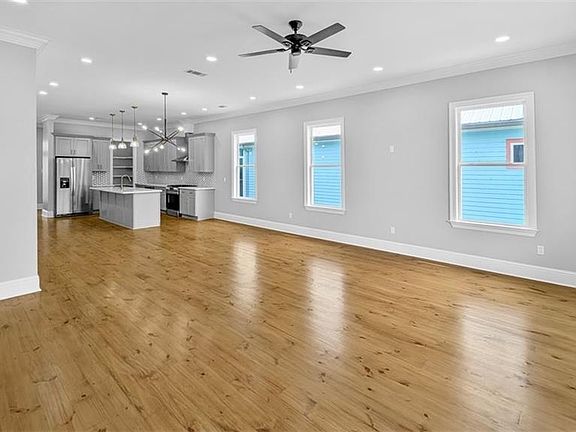 4th image of 1908 Benjamin St