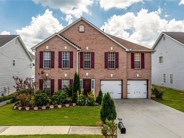 2760 Rusticwood Dr, Snellville, GA 30078