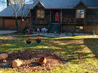 635 N Hemlock St, Ottawa, KS 66067
