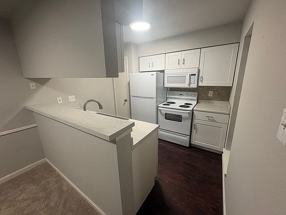 4th image of 16303 Lyons School Rd APT 303