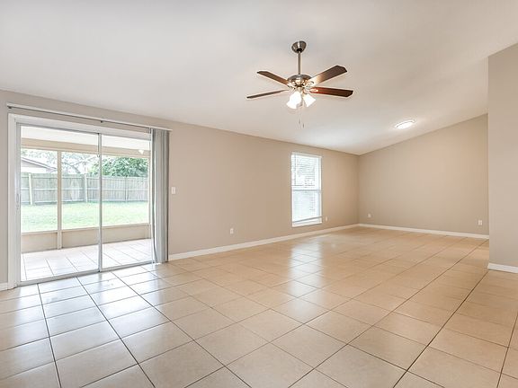 3rd image of 719 Herlong Ct