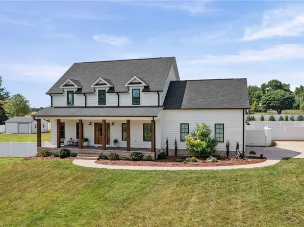 4791 Cooper Rd, Clemmons, NC 27012