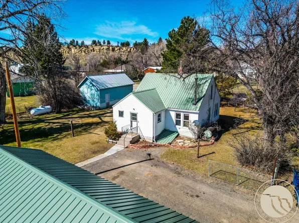 402 2nd Ave W, Ryegate, MT 59074