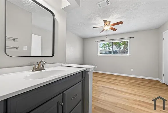 11611 Bonaparte Dr — Photo 35