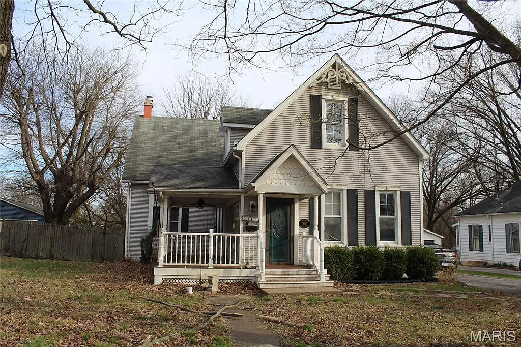 2315 Brown St photo 1