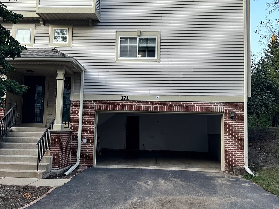 1st image of 171 Monarch Dr #171