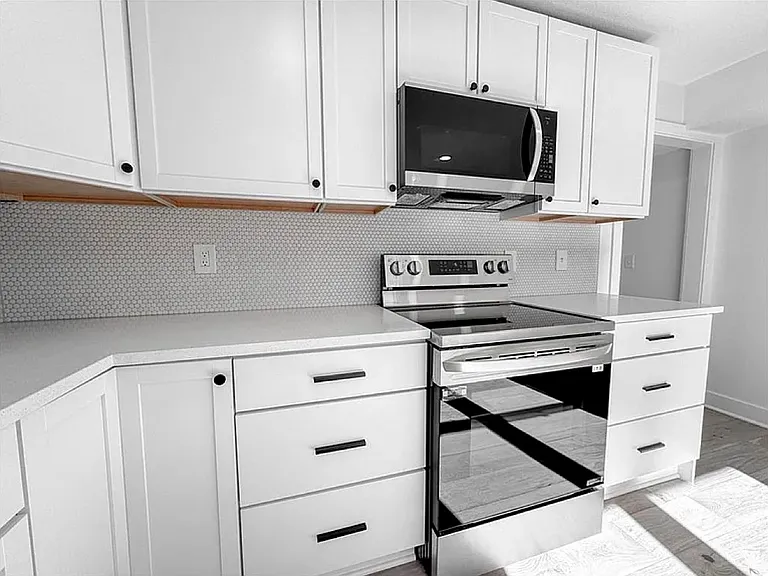 2630 Madison Ave #2 — Photo 7