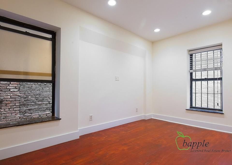 1st image of 161 Prince St APT 2