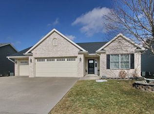 2037 Sherman Dr, Iowa City, IA 52240