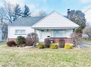 98 Bouquet Ave, Youngstown, OH 44509
