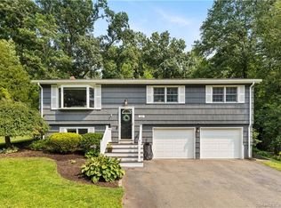 23 Willie Cir, Tolland, CT 06084