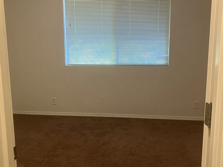 310 NE Terry Ln #2D — Photo 8