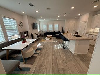 3rd image of 12026 Turnleaf Ave