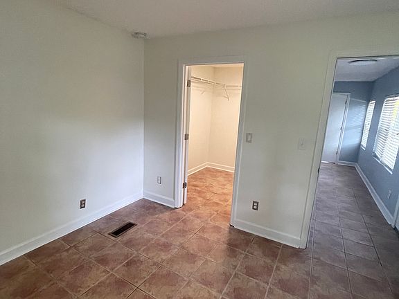 5th image of 504 Truett Dr