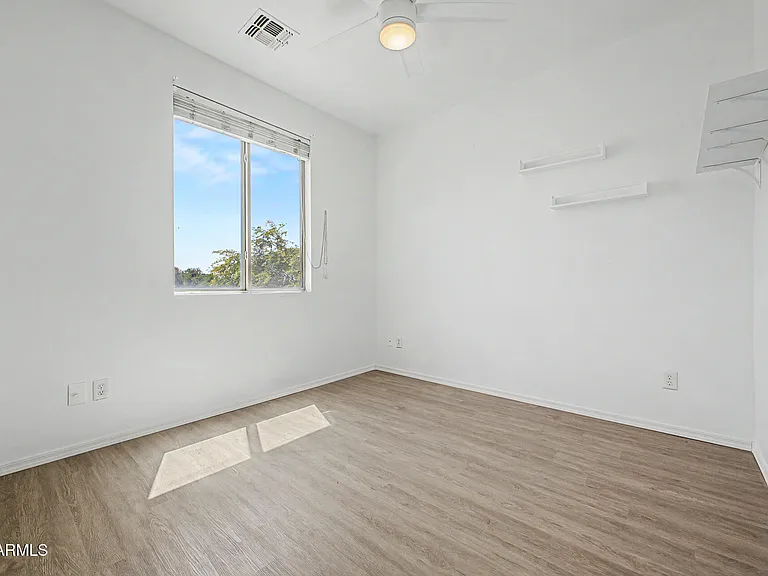 1886 E Don Carlos Ave #173 — Photo 20