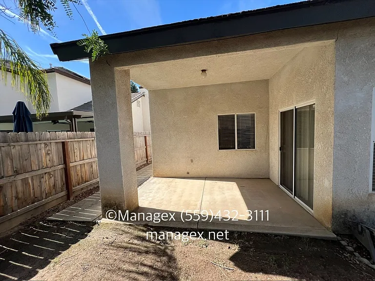 2360 E La Quinta Dr — Photo 17