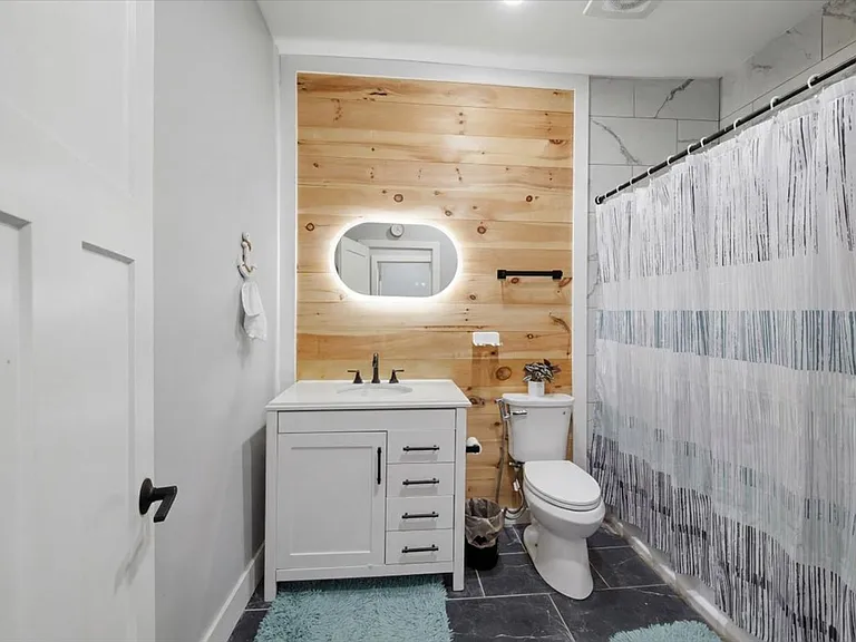1605 English Ave — Photo 13