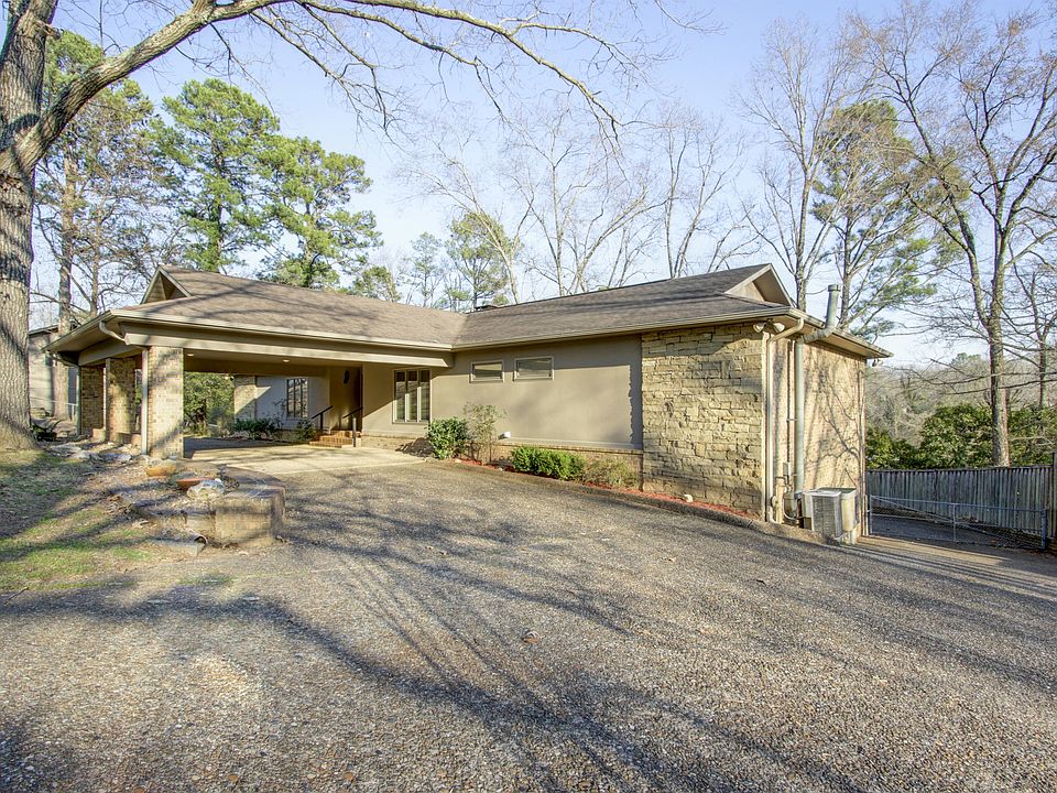 1st image of 301 Leigh Cir
