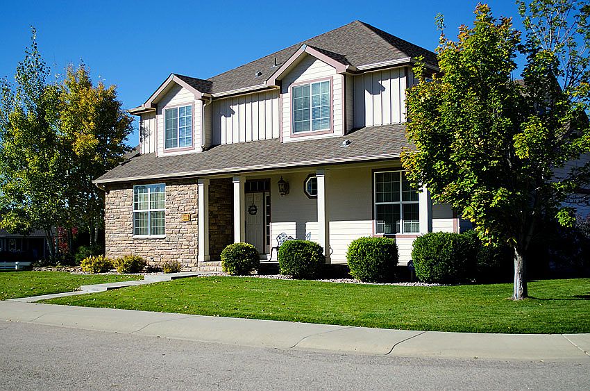 1st image of 8454 Castaway Dr