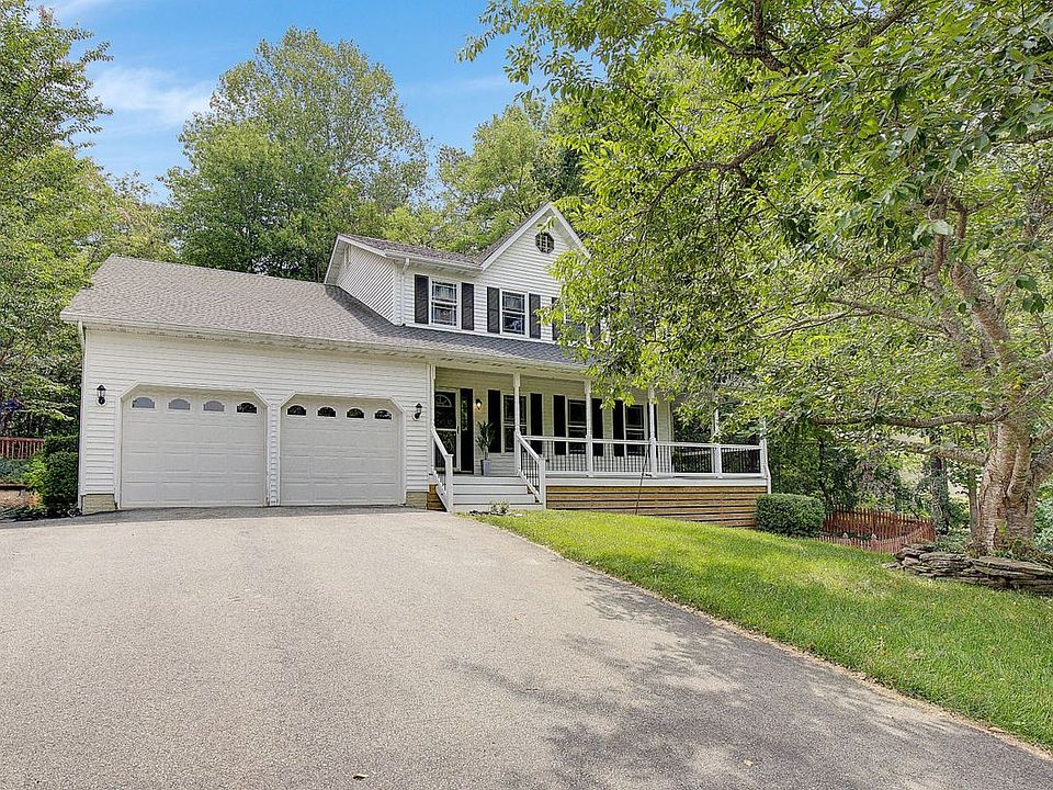 1st image of 48 Radcliffe Dr