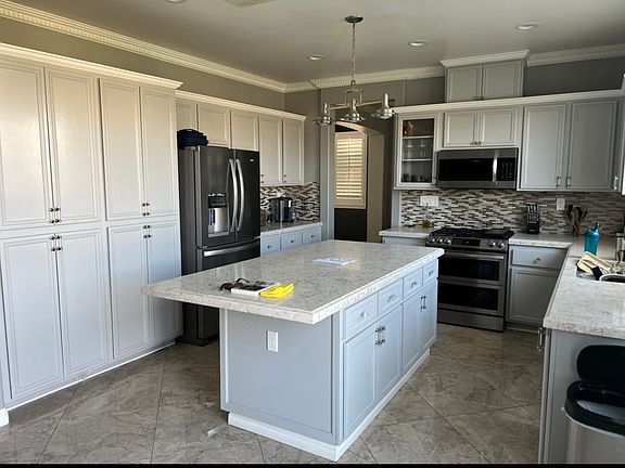 2nd image of 43244 Yaffa St